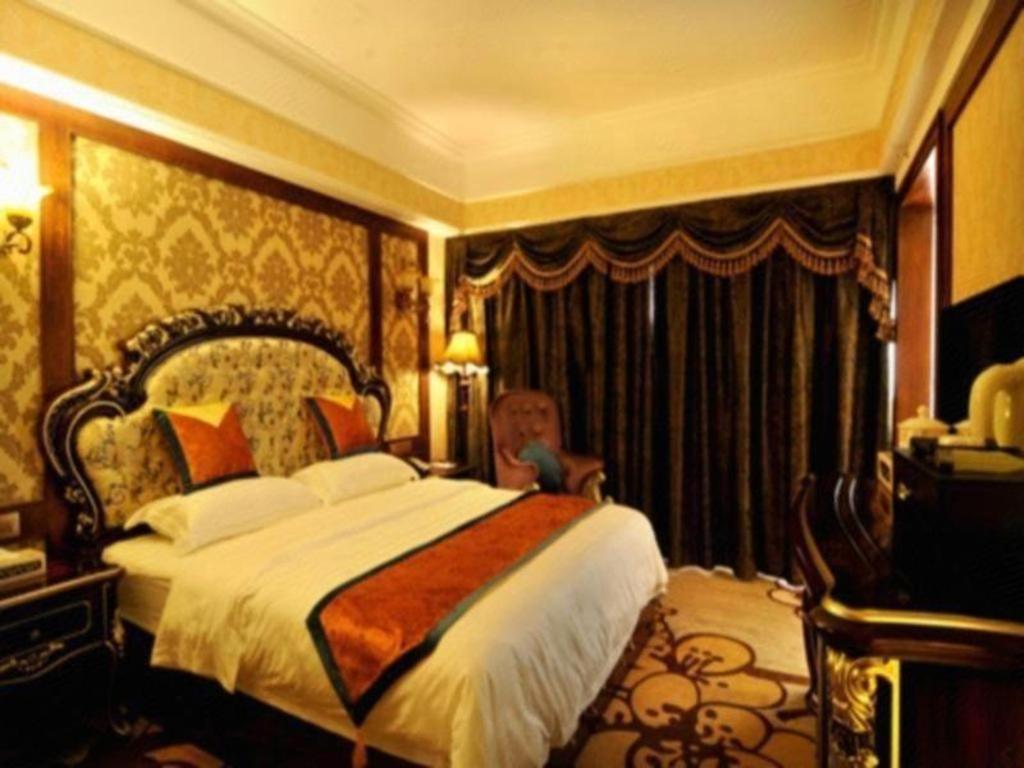 Chengdu French Theme Gold Palace Extérieur photo