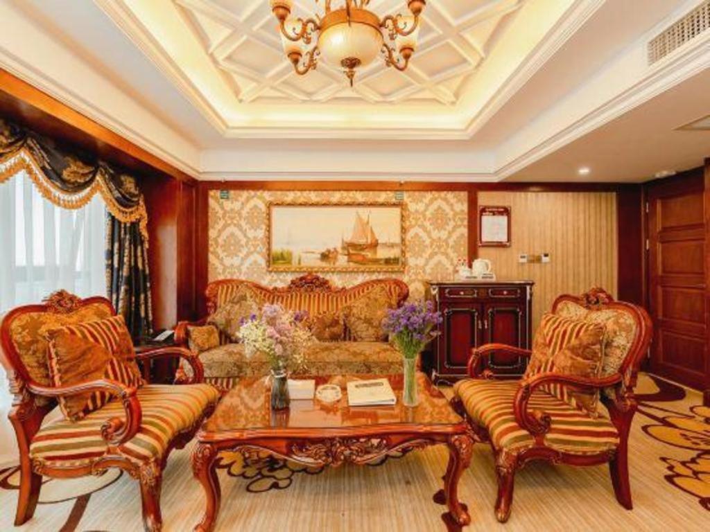 Chengdu French Theme Gold Palace Extérieur photo